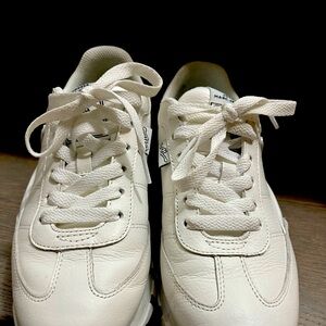 Marc Jacobs white leather sneakers